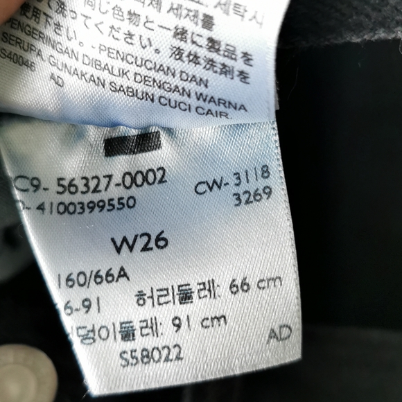 LEVIS BLACK JEAN SHORTS - Picture 4 of 4